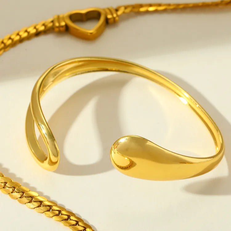 Cute Irregular Geometric 304 Stainless Steel 18K Gold Plated Bangle