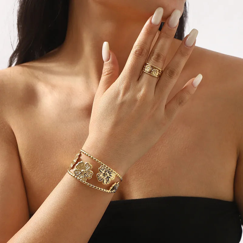 Flower Bangle Classic Style 304 Stainless Steel 18K Gold Plated Bangle