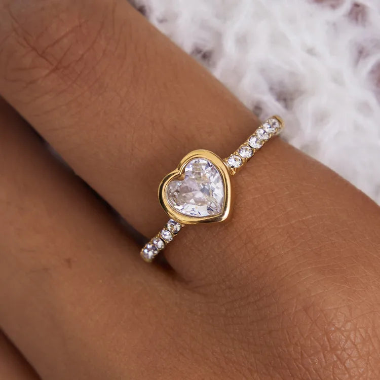 Classic Heart Style 18K Gold 304 Stainless Steel + Zircon White Ring