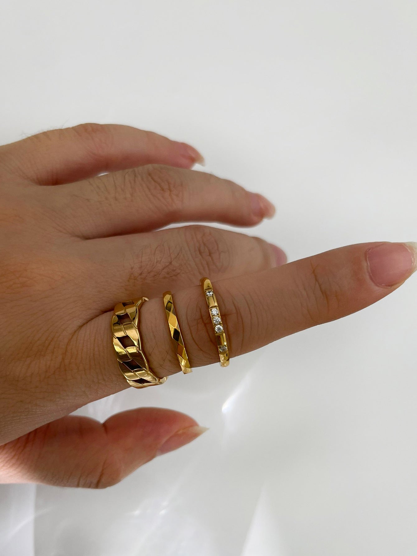 Modern 316L Stainless Steel PVD 18K Gold Plated Classic Ring Set