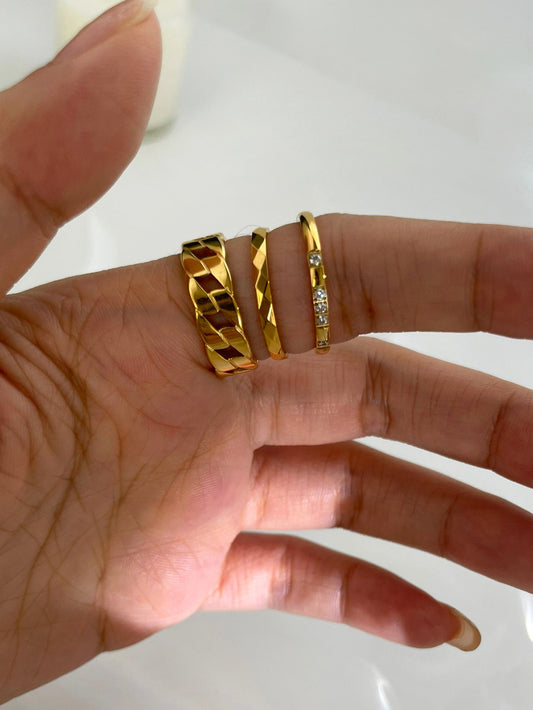 Modern 316L Stainless Steel PVD 18K Gold Plated Classic Ring Set