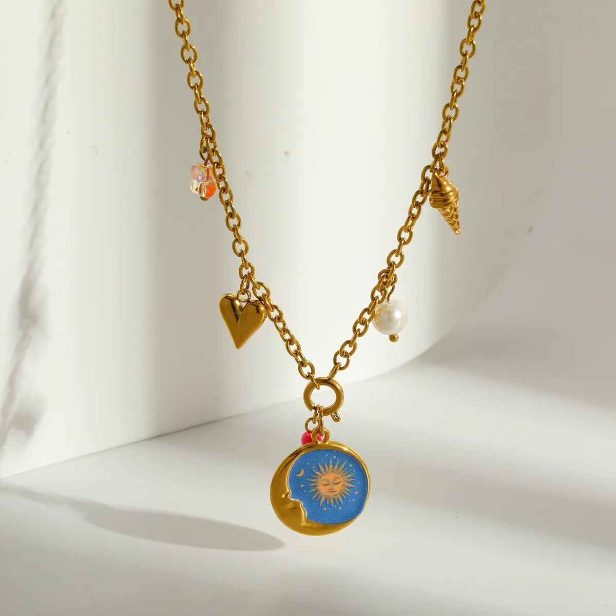 Luxury Sun 18K Gold Plated Stainless Steel Shell Necklace