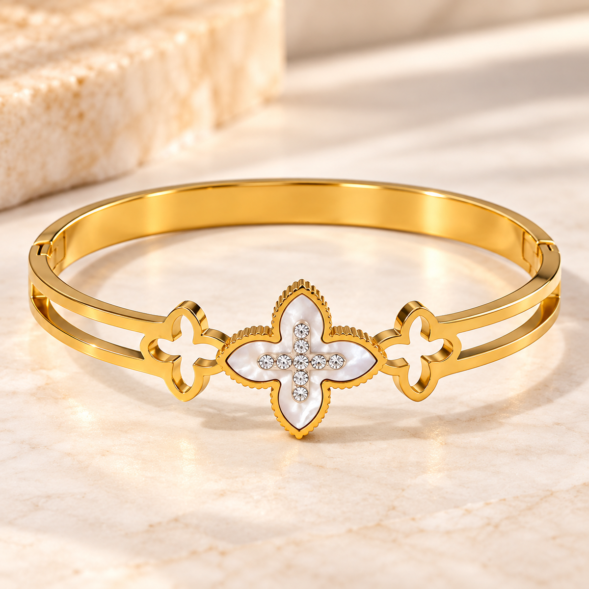 Clover Zirconia 18K Gold Plated 304 Stainless Steel Bracelet