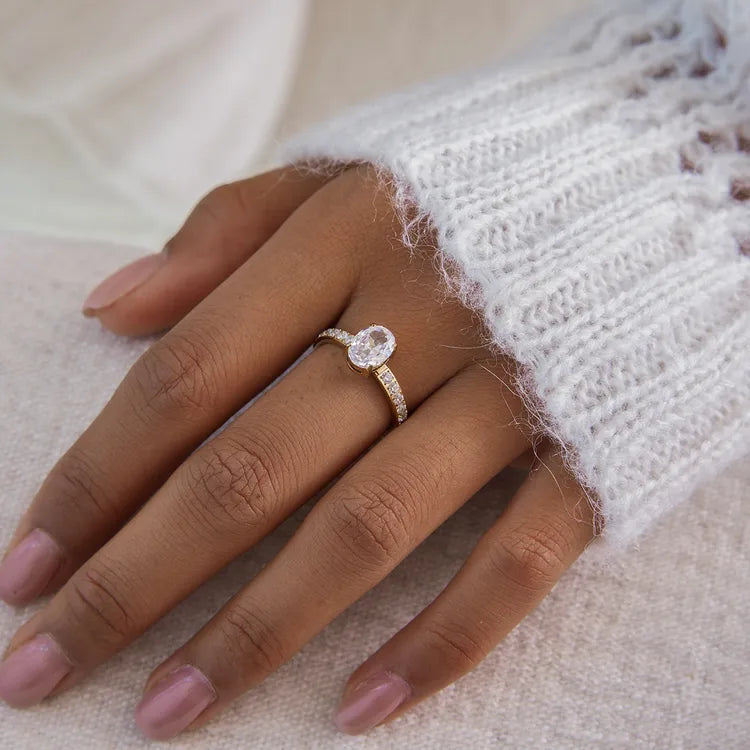 Classic 16K Gold Stainless Steel + Zircon Oval White Zircon Diamond Ring