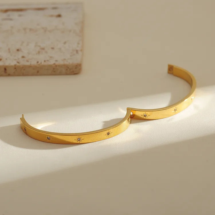 Luxurious Queen Star 18K Gold Plated 304 Stainless Steel Bracelet