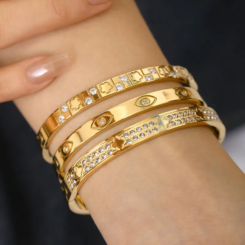 Luxurious 18K Gold Plated 304 Stainless Steel Bangle