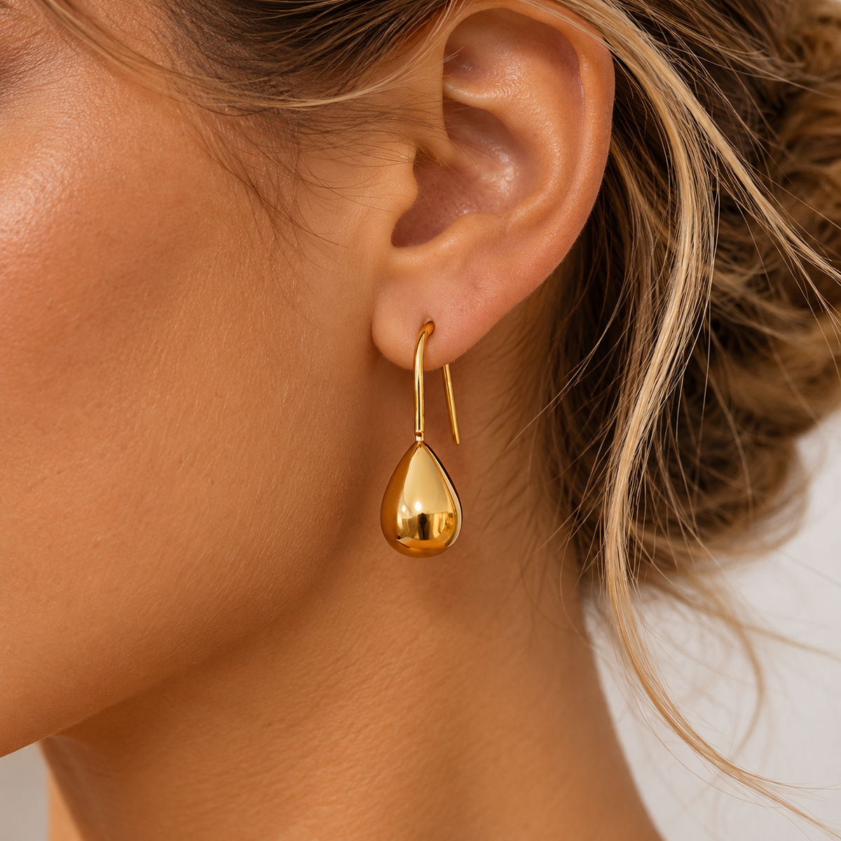 One Drop Unique 18K Gold Plated 304 Stainless Steel Earring