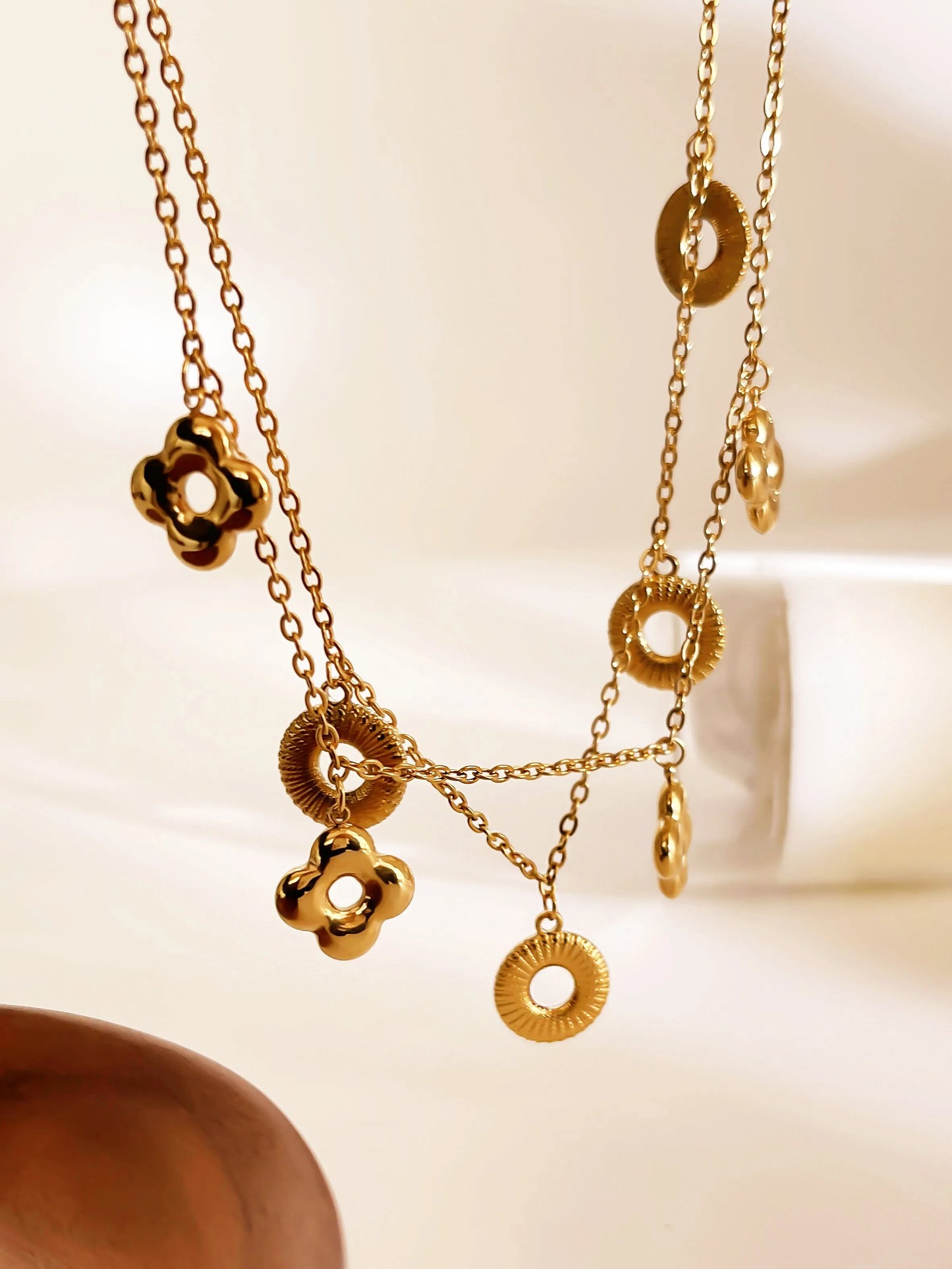 Circle Flower 316L Stainless Steel 18K Gold Plated Irregular Cross Chain Pendant Necklace