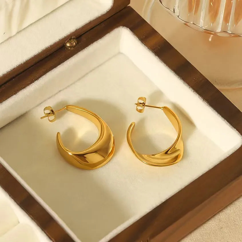 Unique C Shape 304 Stainless Steel 18K Gold Plated Ear Stud