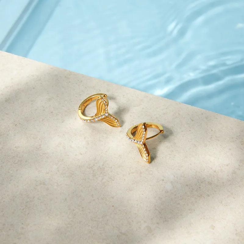 Fish Tail With Rhinestones, 304 Stainless Steel 18K Real Gold Plated Stud Earring