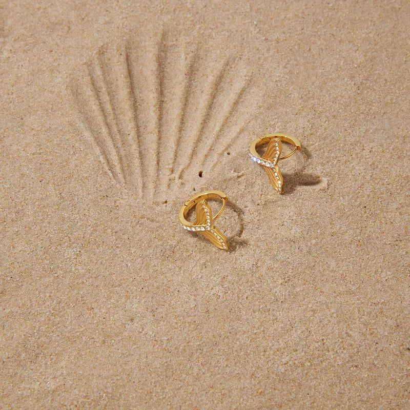 Fish Tail With Rhinestones, 304 Stainless Steel 18K Real Gold Plated Stud Earring