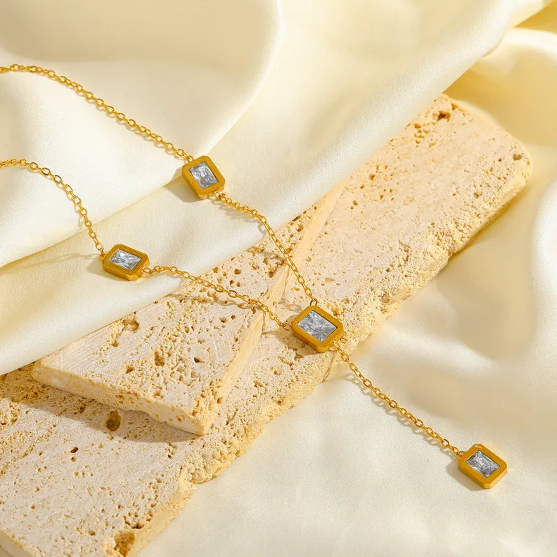 Exquisite Design 18K Gold Plated Stainless Steel Zirconia Necklace