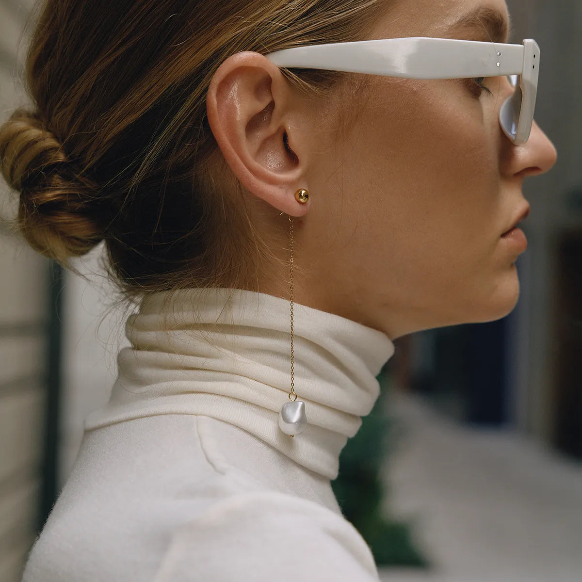 Graceful 18K Gold Stainless Steel Acrylic Pearl Tassel Earring