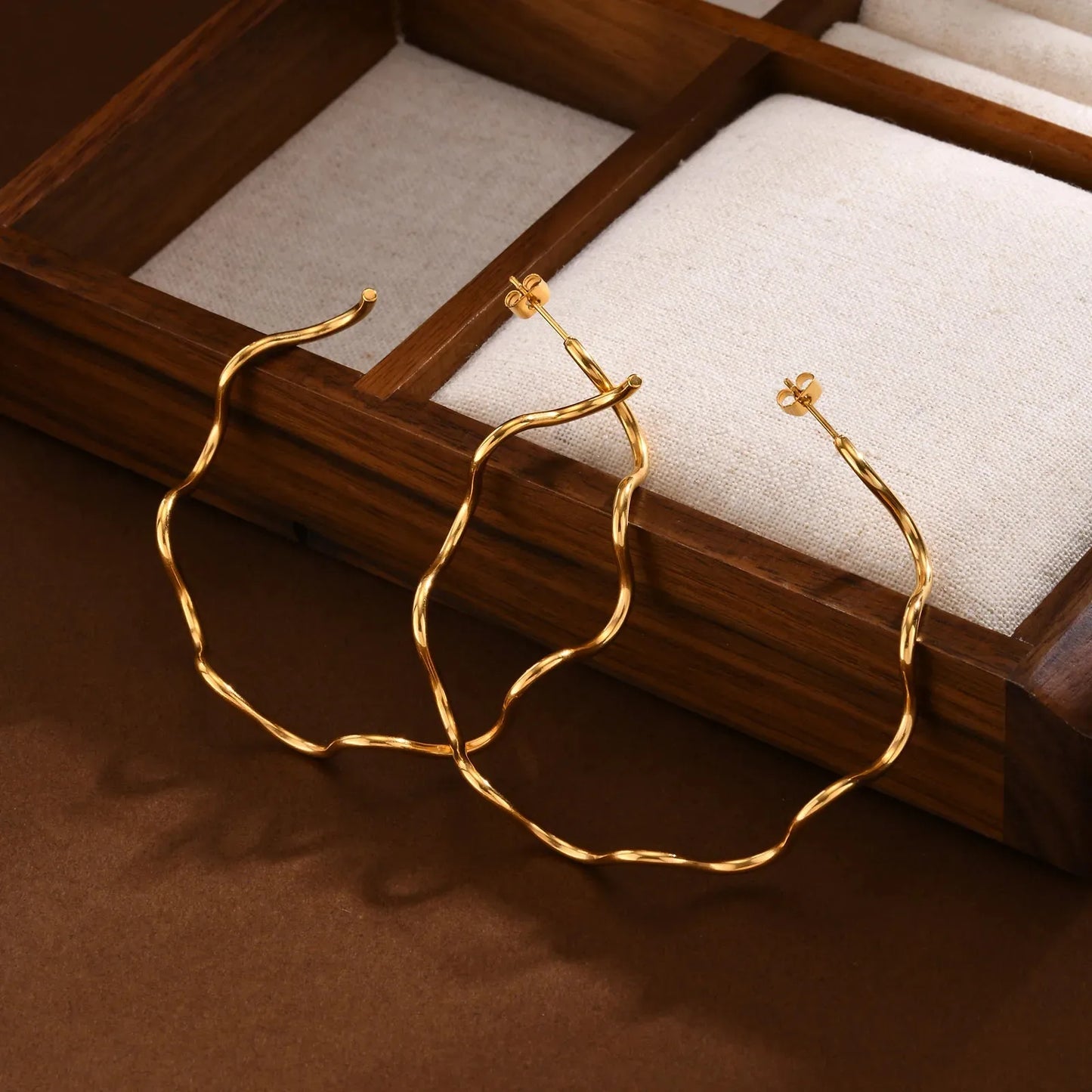 Elegant Wave C Shape 18K Gold Plated Stainless Steel Hoop