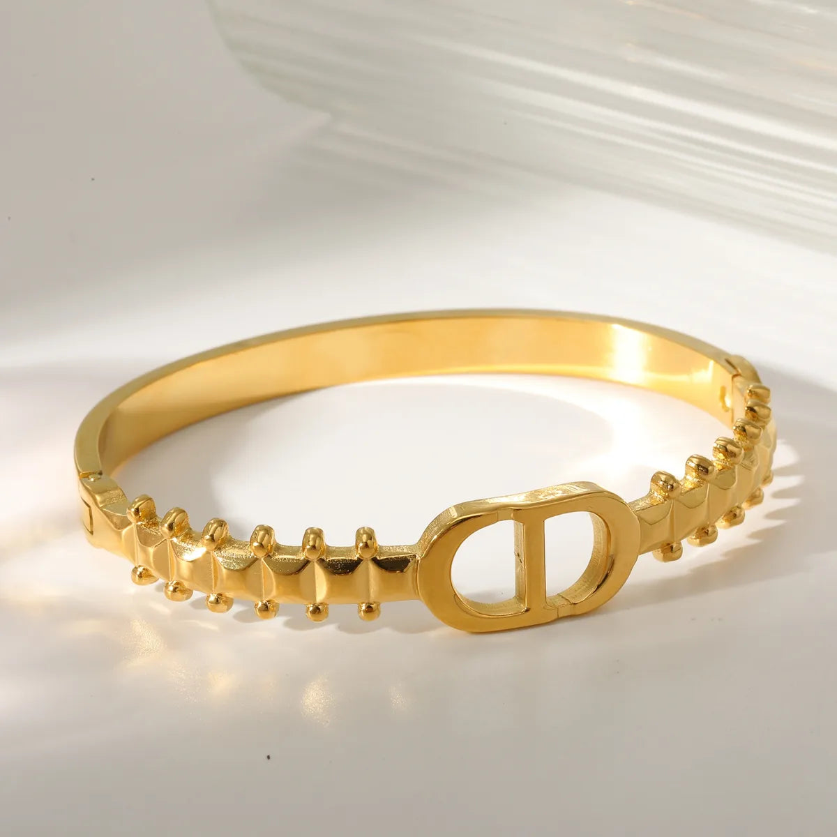 Looped 18K Gold Plated 304 Stainless Steel Bracelet