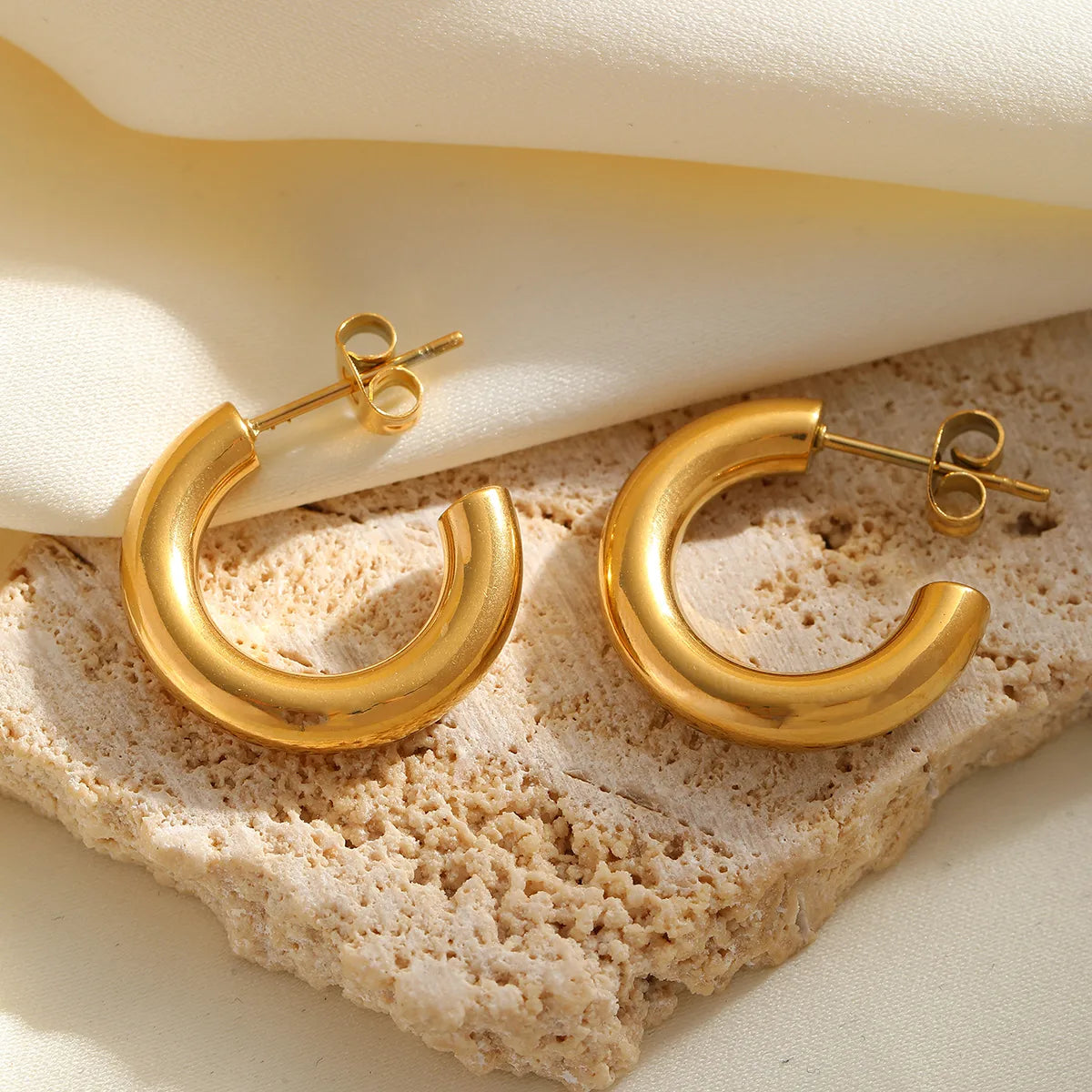 Romantic Simple Style C Shape 304 Stainless Steel 18K Gold Plated Ear Studs