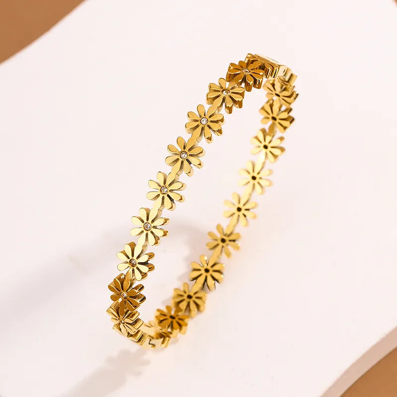 Flower Petal 304 Stainless Steel 18K Gold Plated Artificial Rhinestones Bangle