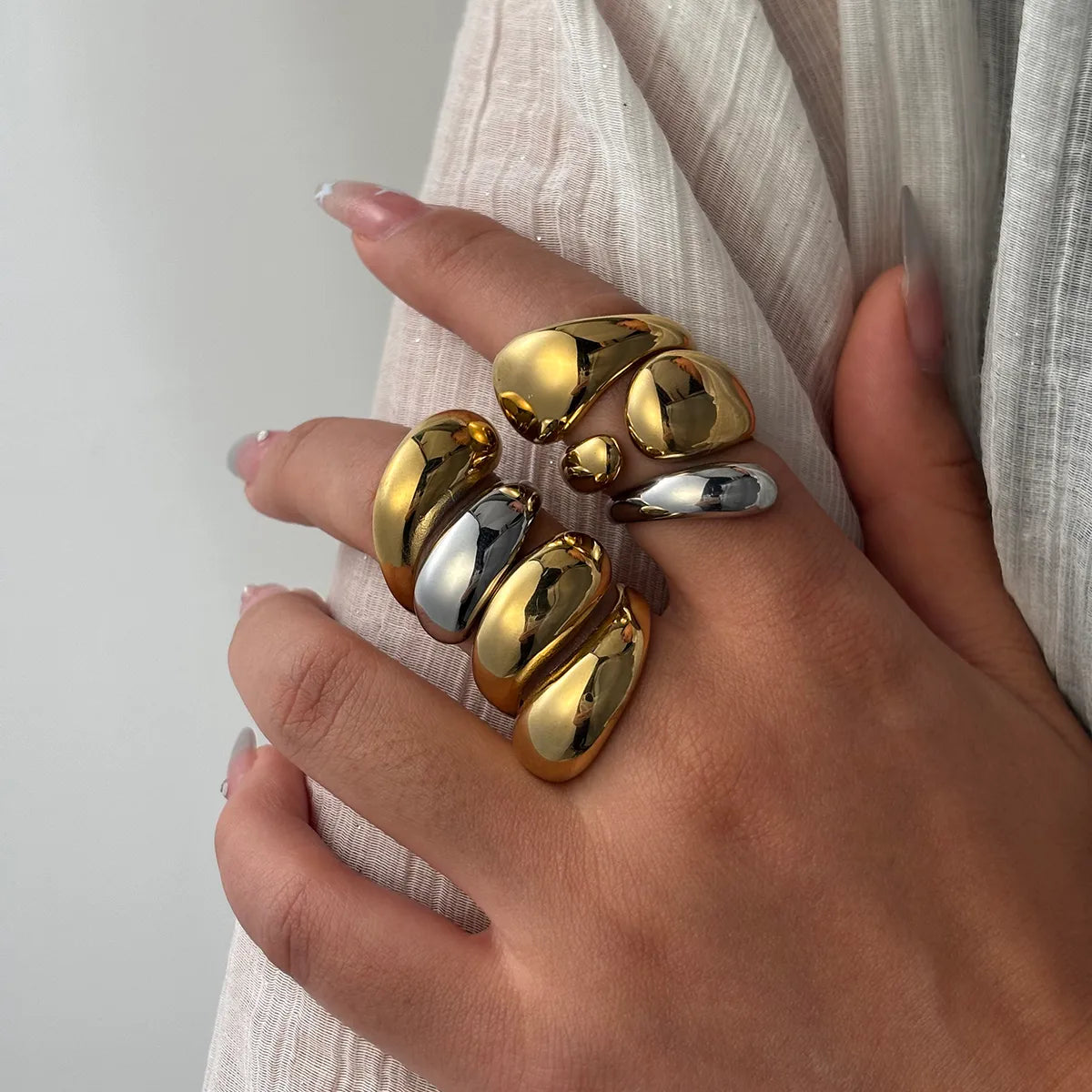 Whole Closed Irregular Geometric 304 Stainless Steel 18K Gold Plated Ring