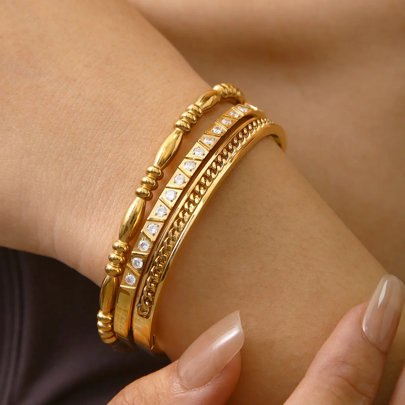 Pretty Dainty 18K Gold Plated 304 Stainless Steel Bangle