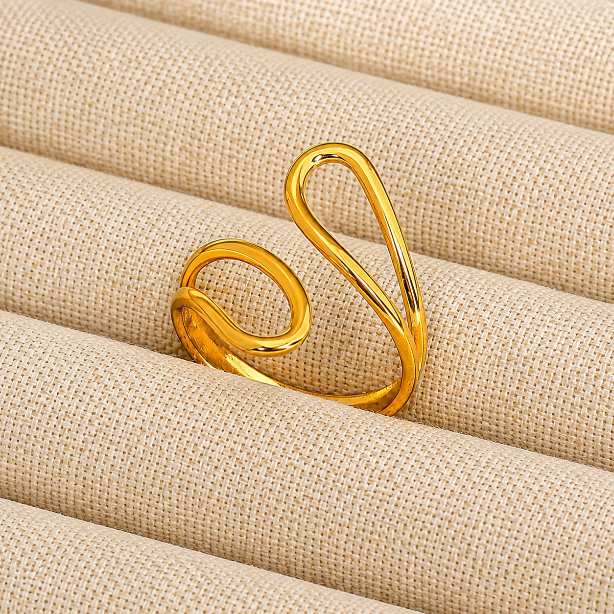 Unique Drop Shape 18K Gold Plated 304 Stainless Steel Ring