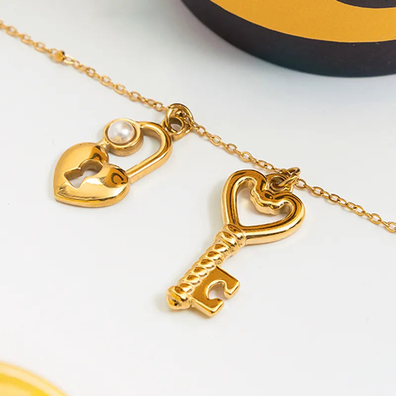 Pearl Heart Key 18K Gold Plated 304 Stainless Steel Charm Necklace