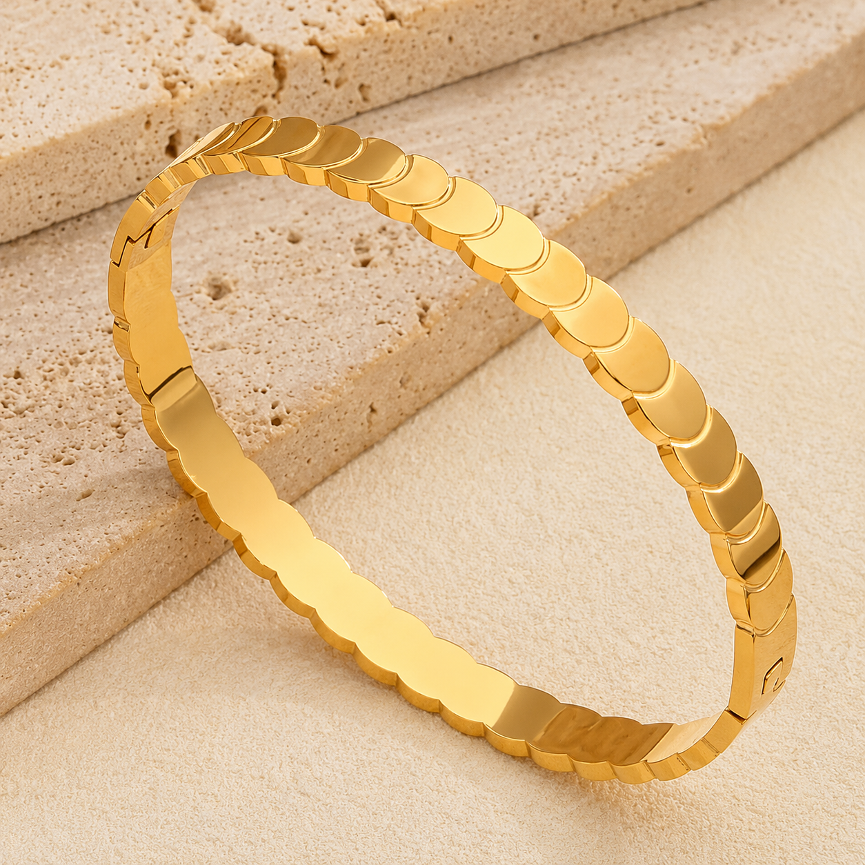 Creased 18K Gold Plated 304 Stainless Steel Bracelet