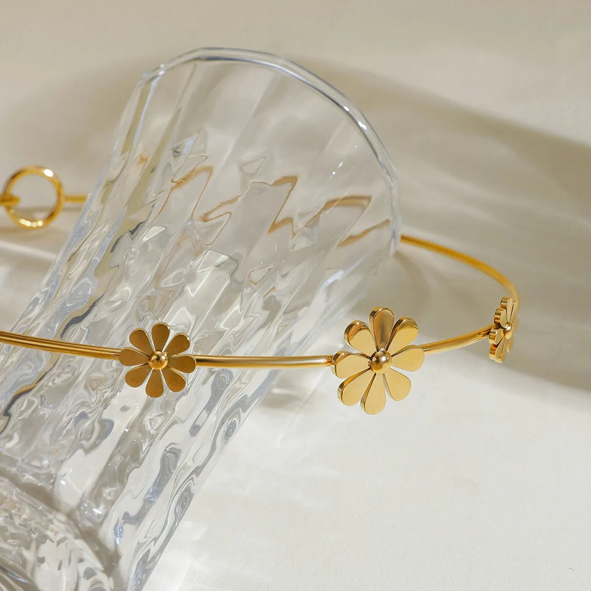 Sweet Daisy 304 Stainless Steel 18K Gold Plated Enamel Choker