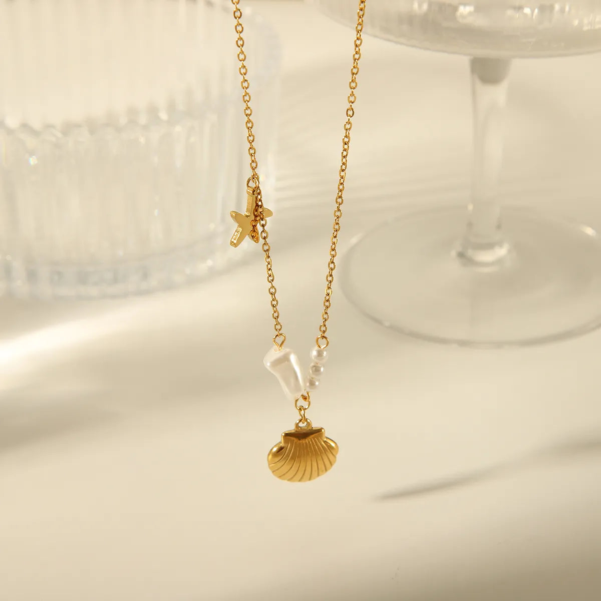 Beach Commute Dolphin Shell Fish Tail 304 Stainless Steel Acrylic 18K Gold Plated Plating Inlay Pendant Necklace