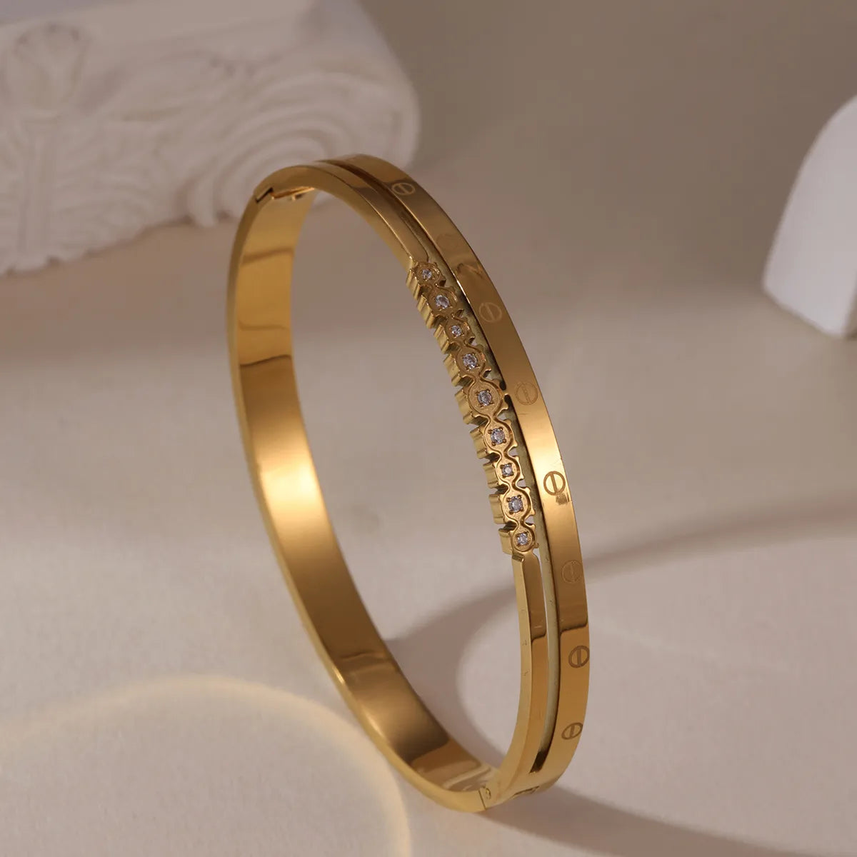 Casual Elegant Life Tree Flower 304 Stainless Steel 18K Gold Plated Bangle