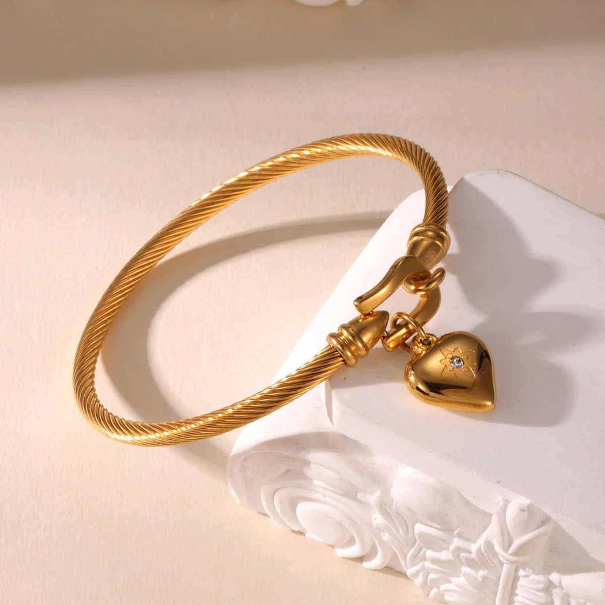 Casual Star Heart Shape 304 Stainless Steel 18K Gold Plated Bangle