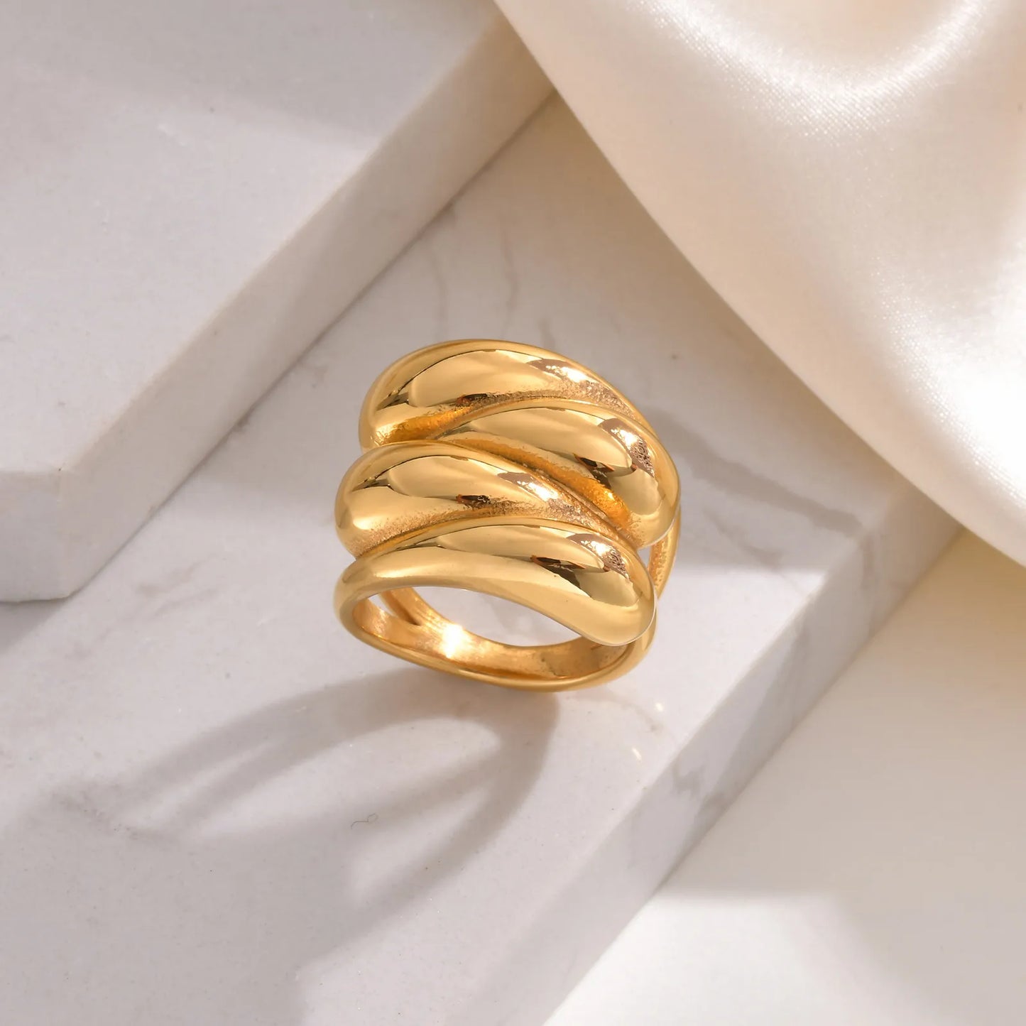 Maximalism Solid Color 304 Stainless Steel 18K Gold Plated Criss Cross Layered Rings