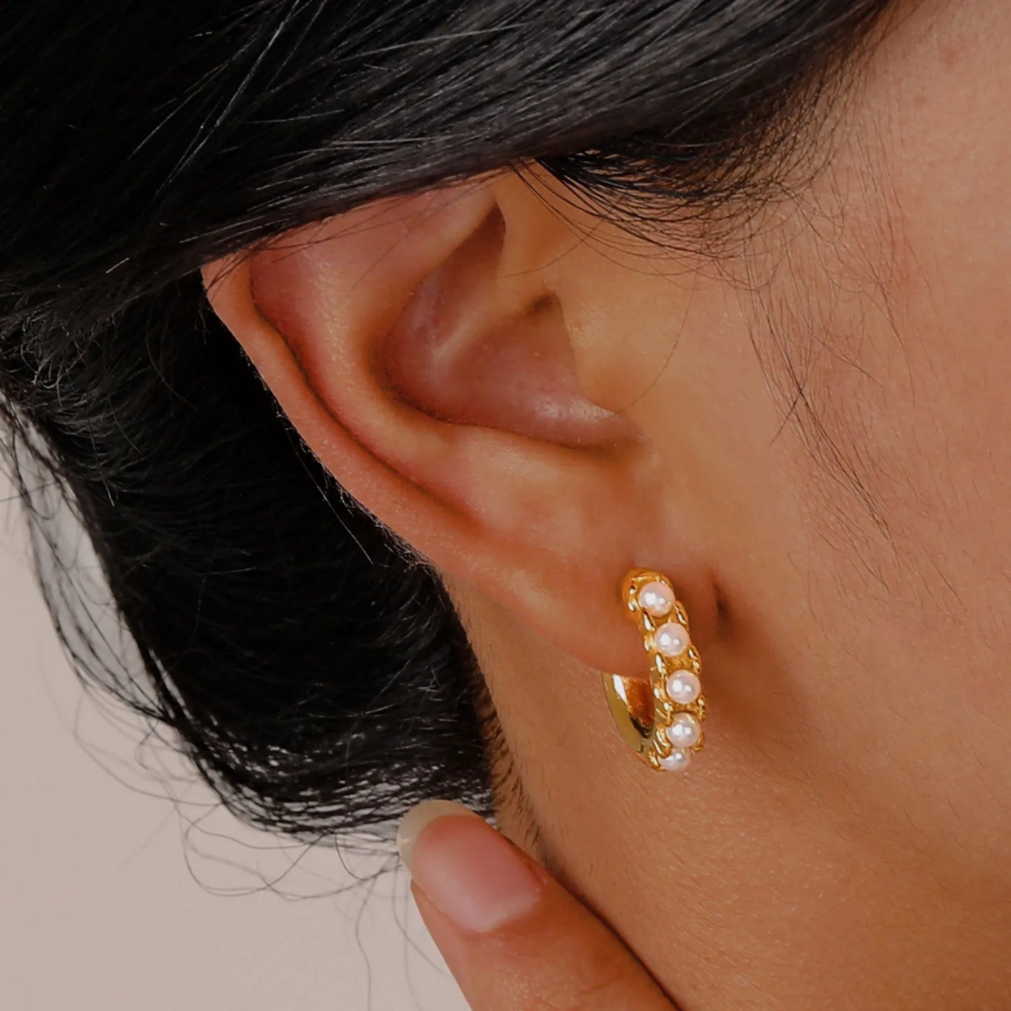 IG Style C Shape Inlay 304 Stainless Steel Artificial Pearls 18K Gold Plated Ear Studs