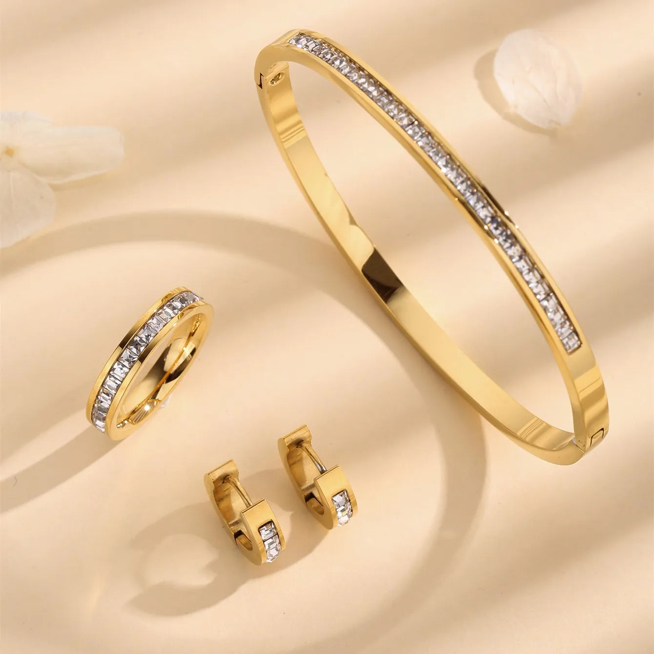 Elegant Round Solid Color Titanium Steel Plating Inlay 18k Gold Plated Rhinestones Rings Bracelets Earrings