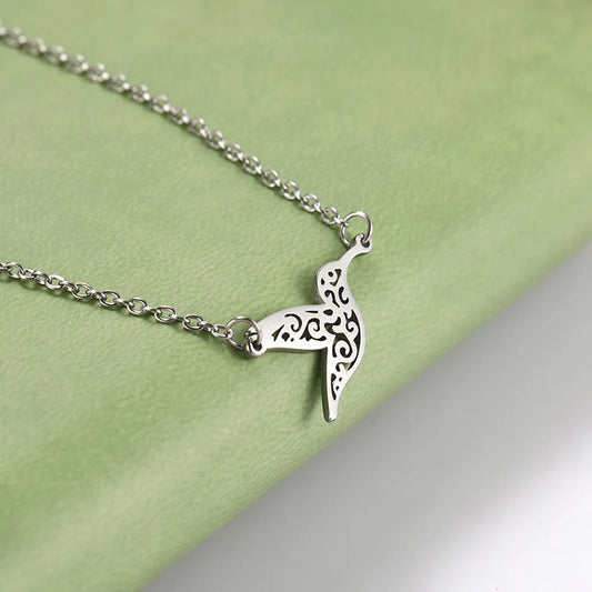 304 Stainless Steel Simple Style Hollow Out Hummingbird Pendant Necklace