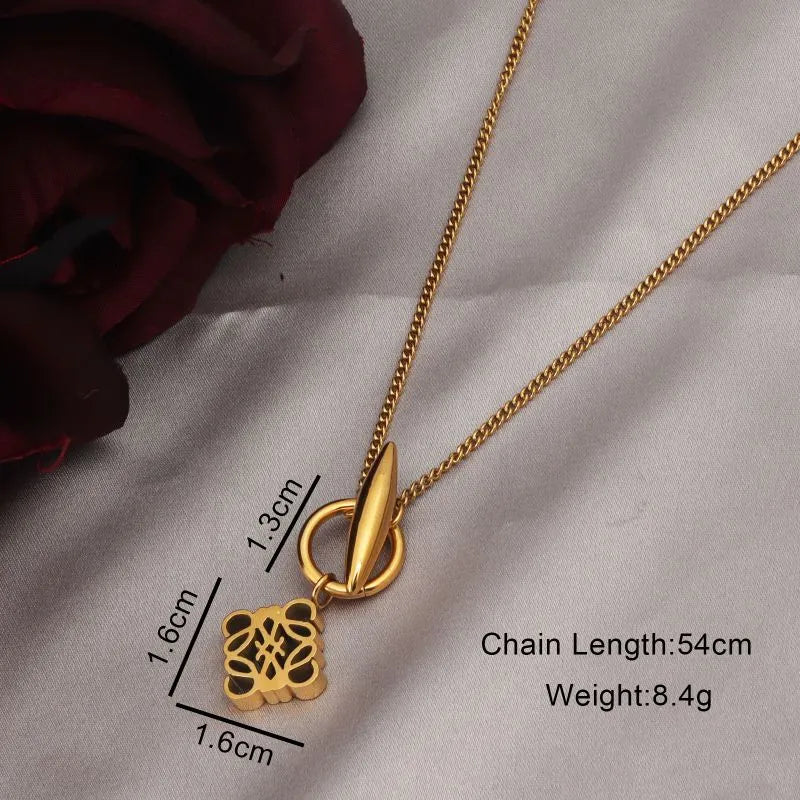 Patterned Color Stainless Steel Plating 18k Gold Plated Pendant Necklace