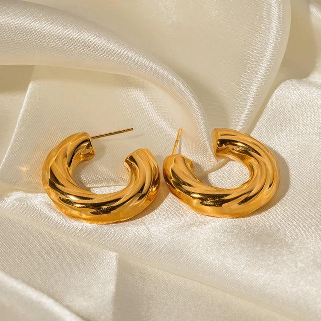 Swindled 18K Gold Plated and Stainless Steel Bevel Thread C-Shape Earrings