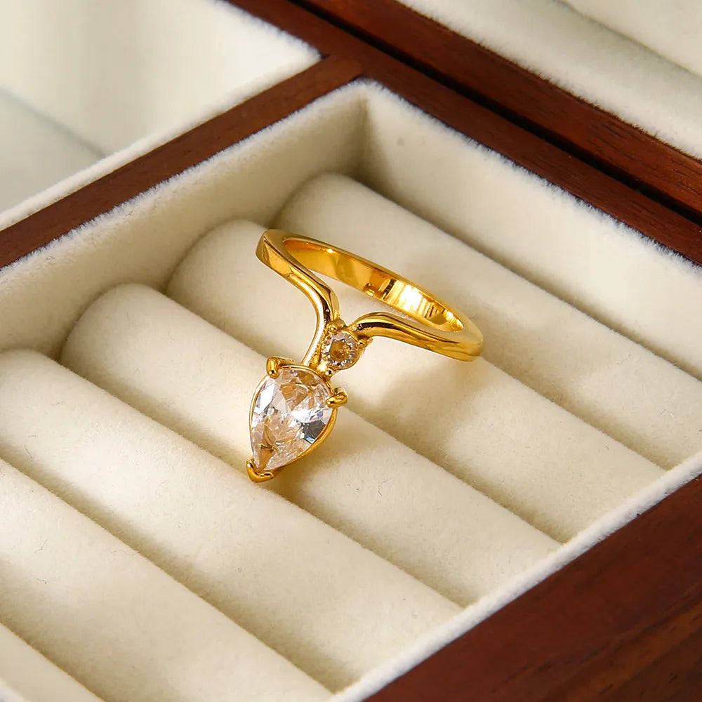 Luxury Water 18K Gold Plated  Stainless Steel Exquisite Ring