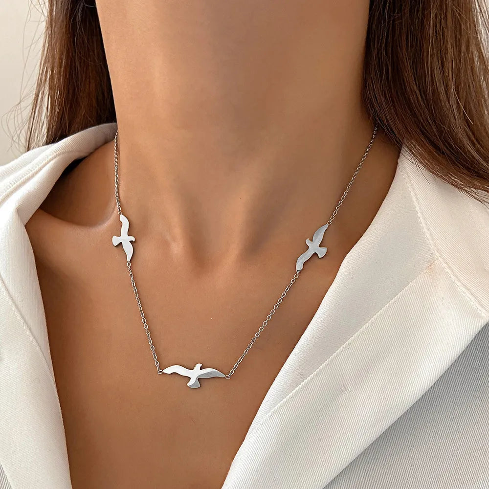 Style Heart Shape Bird Stainless Steel Pendant Necklace