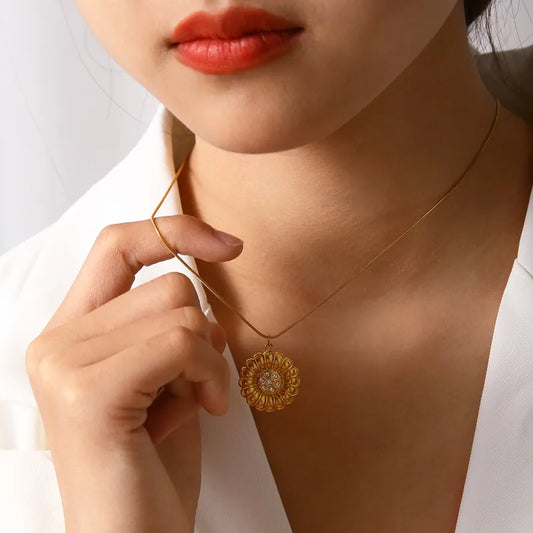 Pollen Flower Elegant 304 Stainless Steel 18K Gold Plated Cable Chain Pendant Necklace
