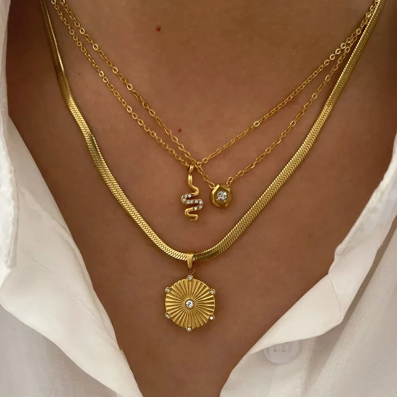 Simple Style Classic Style Solid Color 316L Stainless Steel  Rhinestones 18K Gold Plated Plating Inlay Pendant Necklace