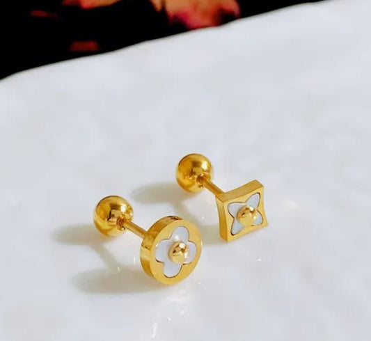 2 Shapes White Flower Plating Titanium Steel Gold Plated Ear Studs